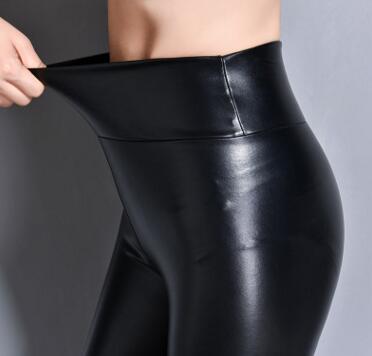 Pantalon Femme en Simili Cuir